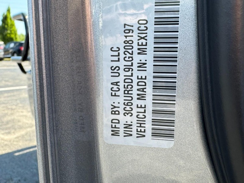 Ram 2500 Vehicle Image 33