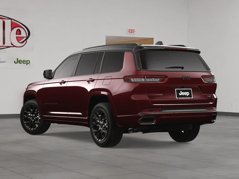 Jeep Grand Cherokee L Vehicle Image 04