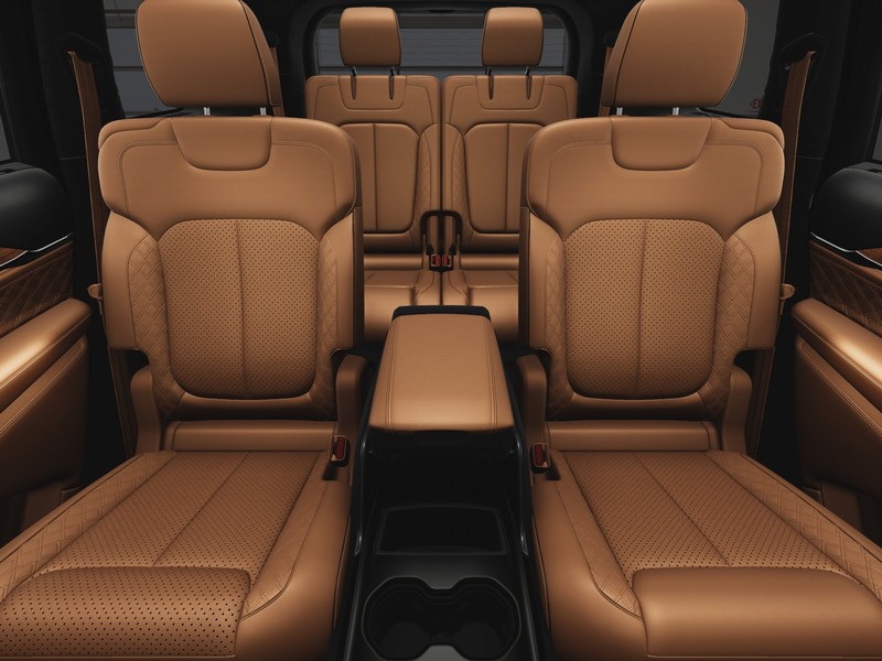 Jeep Grand Cherokee L Vehicle Image 22