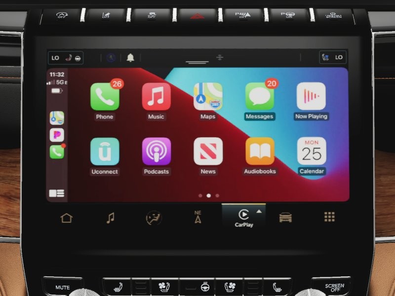 Jeep Grand Cherokee L Vehicle Image 26