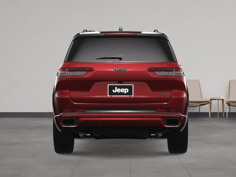 Jeep Grand Cherokee L Vehicle Image 13