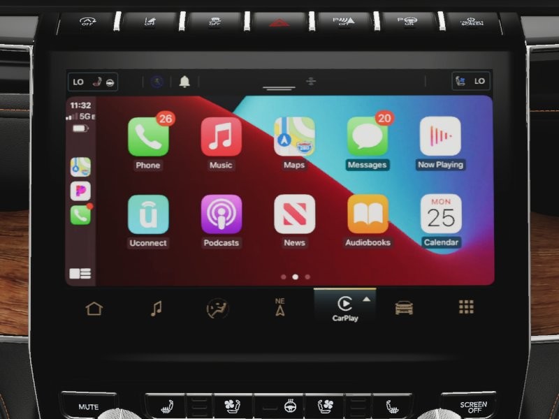 Jeep Grand Cherokee L Vehicle Image 26