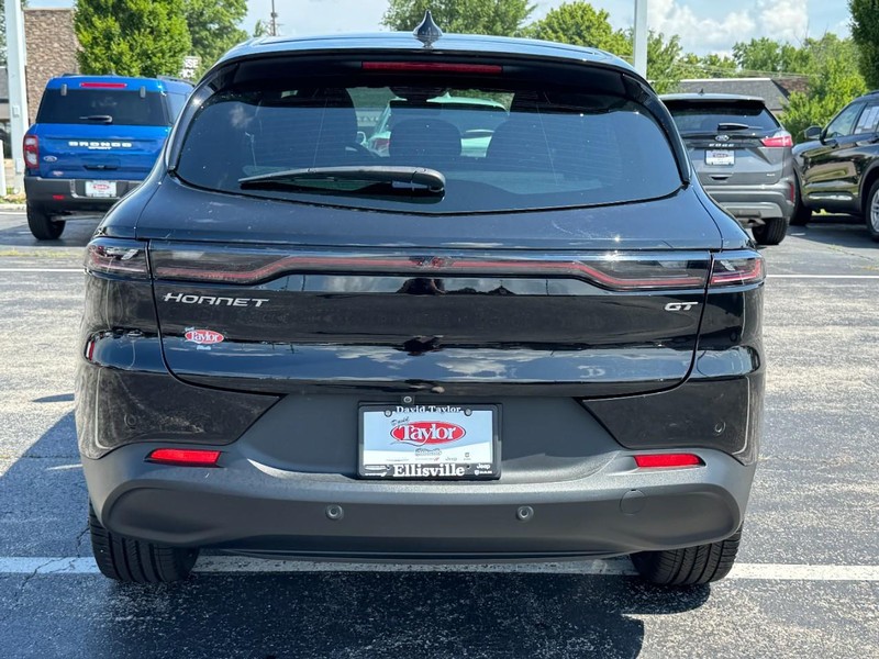 Dodge Hornet Vehicle Image 14