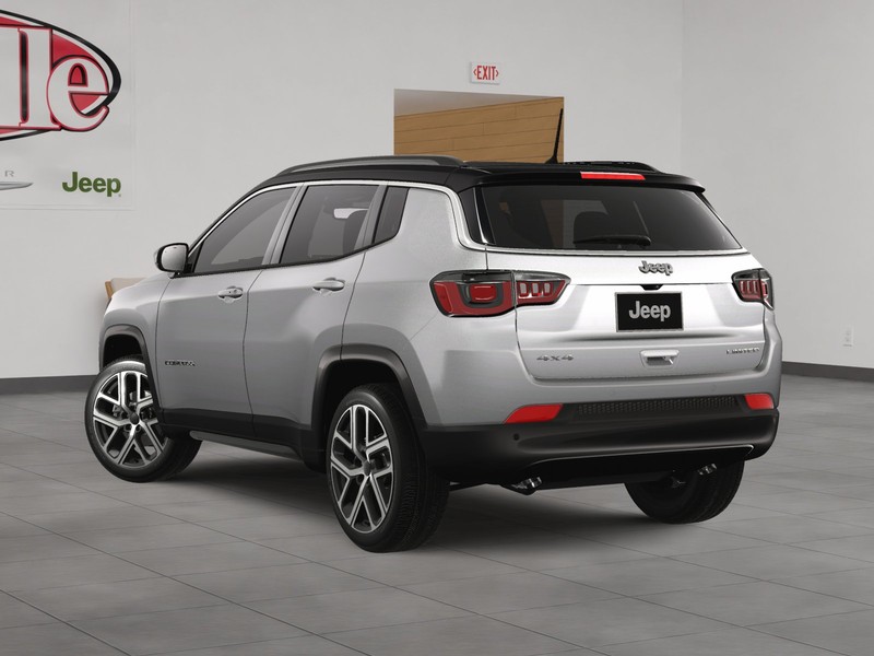 Jeep Compass Vehicle Image 04