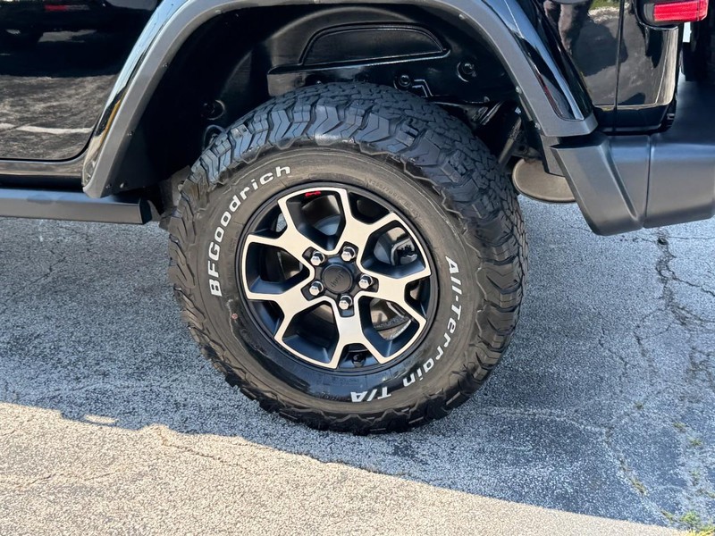 Jeep Wrangler Vehicle Image 07