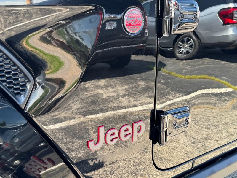 Jeep Wrangler Vehicle Image 12