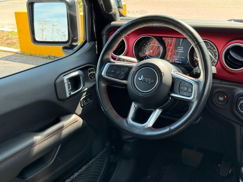 Jeep Wrangler Vehicle Image 18
