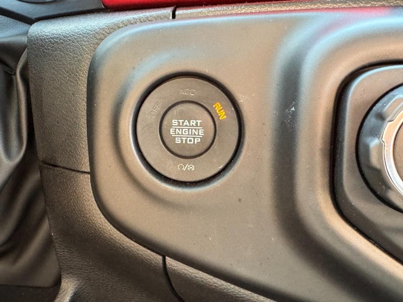 Jeep Wrangler Vehicle Image 29