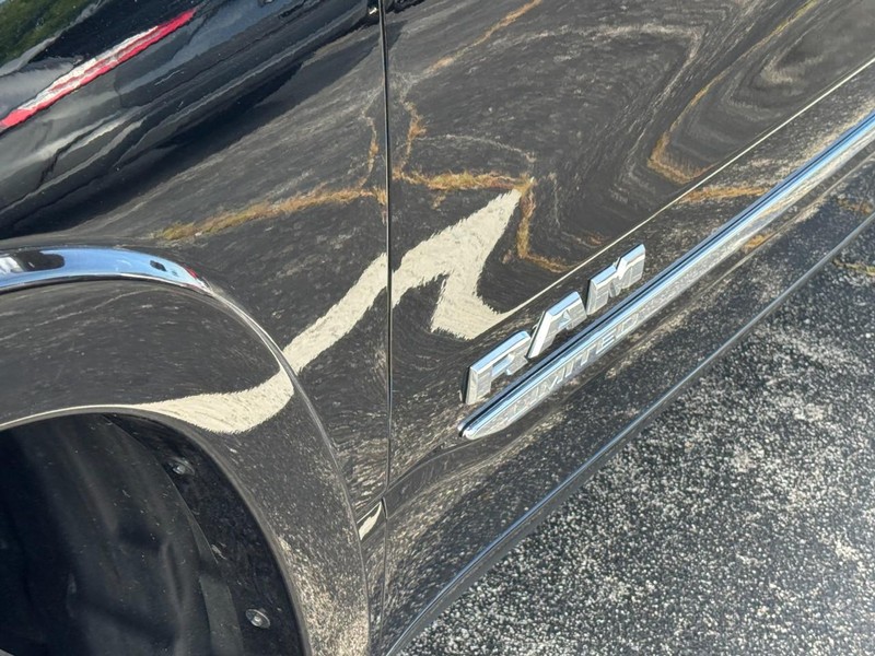 Ram 1500 Vehicle Image 13