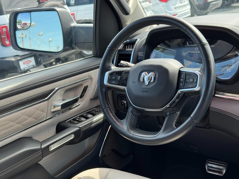 Ram 1500 Vehicle Image 21