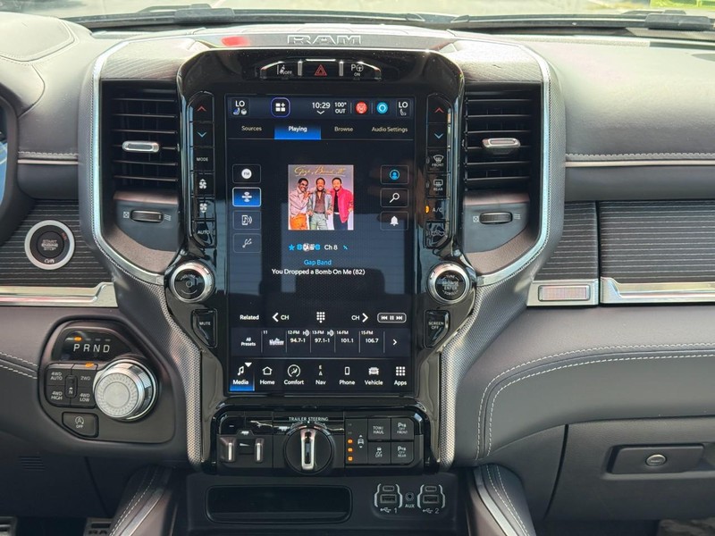 Ram 1500 Vehicle Image 22