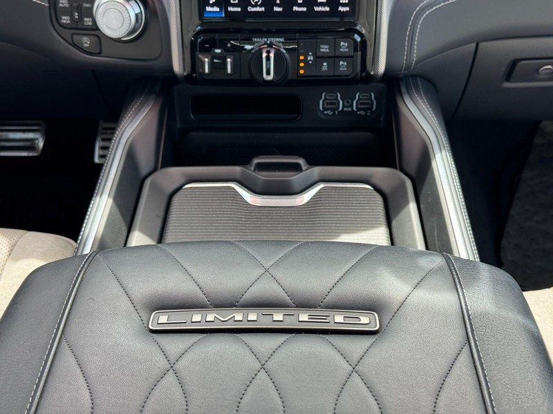 Ram 1500 Vehicle Image 23