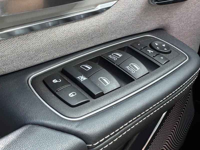 Ram 1500 Vehicle Image 35
