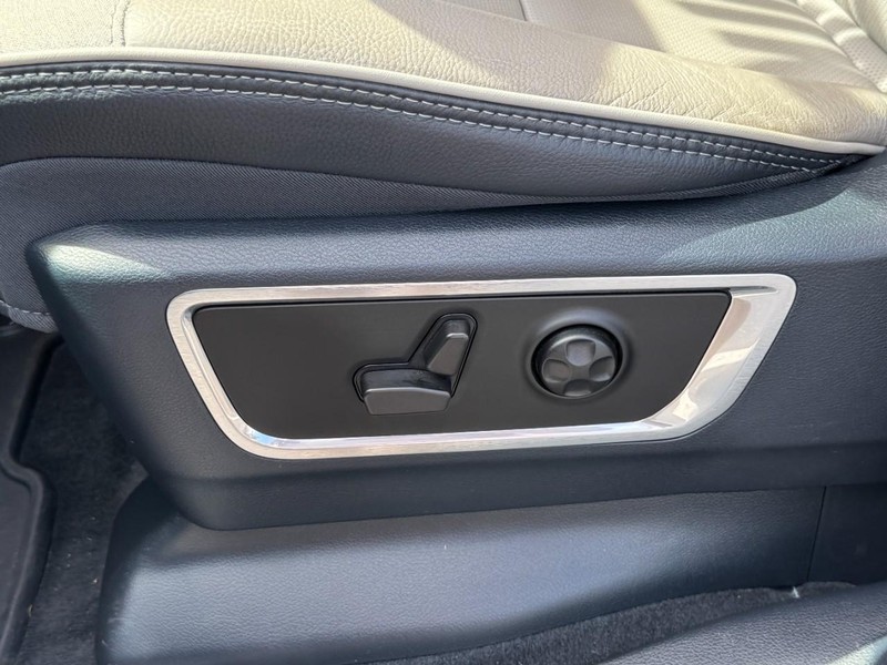 Ram 1500 Vehicle Image 36