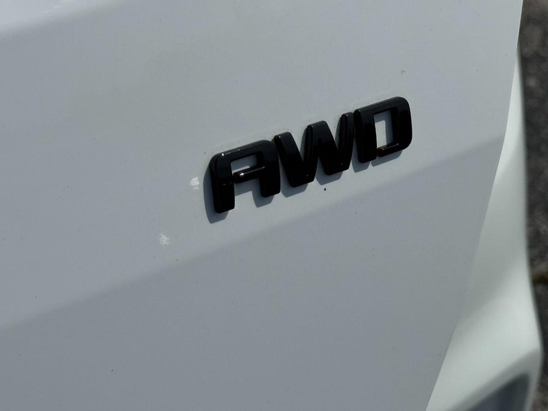 Chevrolet Trax Vehicle Image 12