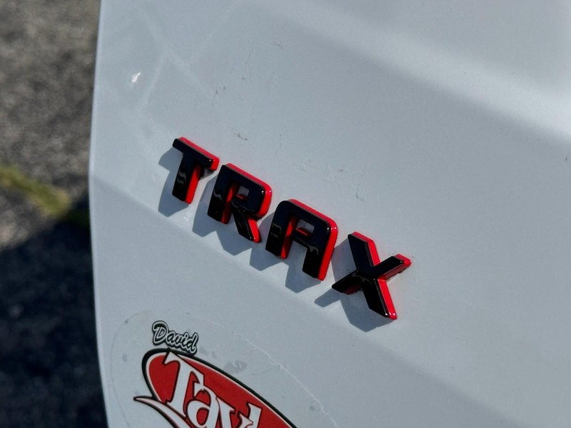 Chevrolet Trax Vehicle Image 13
