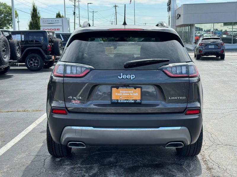 Jeep Cherokee Vehicle Image 18