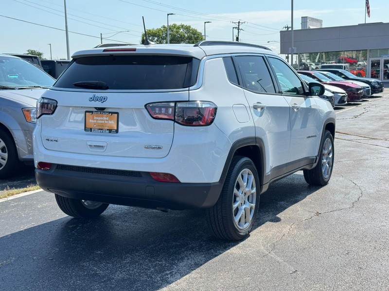 Jeep Compass Vehicle Image 04