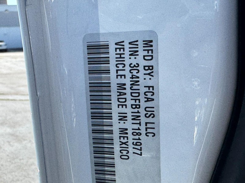 Jeep Compass Vehicle Image 31