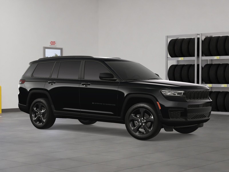 Jeep Grand Cherokee L Vehicle Image 07