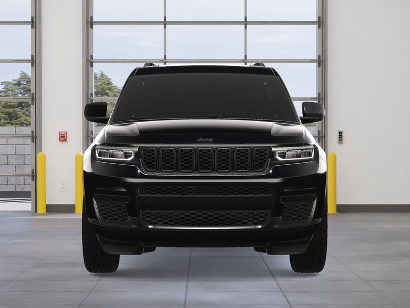 Jeep Grand Cherokee L Vehicle Image 09
