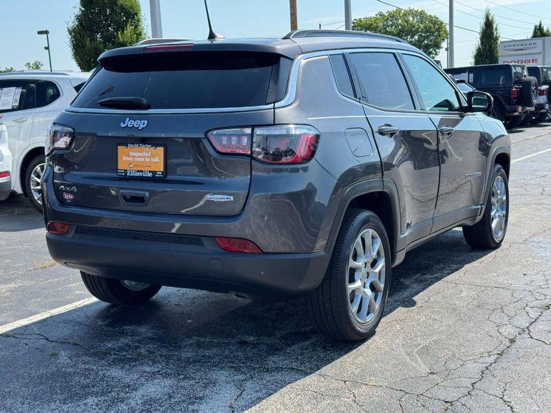 Jeep Compass Vehicle Image 04