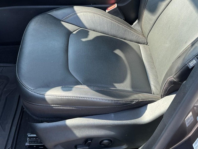 Jeep Compass Vehicle Image 31