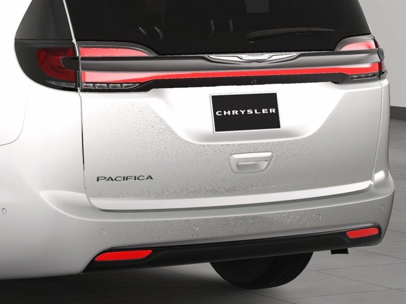 Chrysler Pacifica Vehicle Image 19