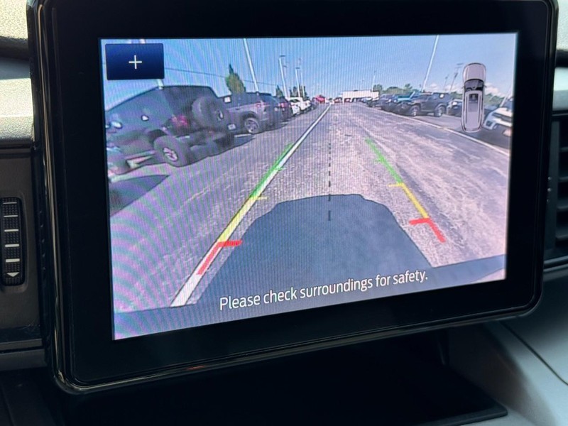 Ford Explorer Vehicle Image 28