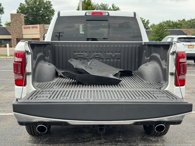 Ram 1500 Vehicle Image 17