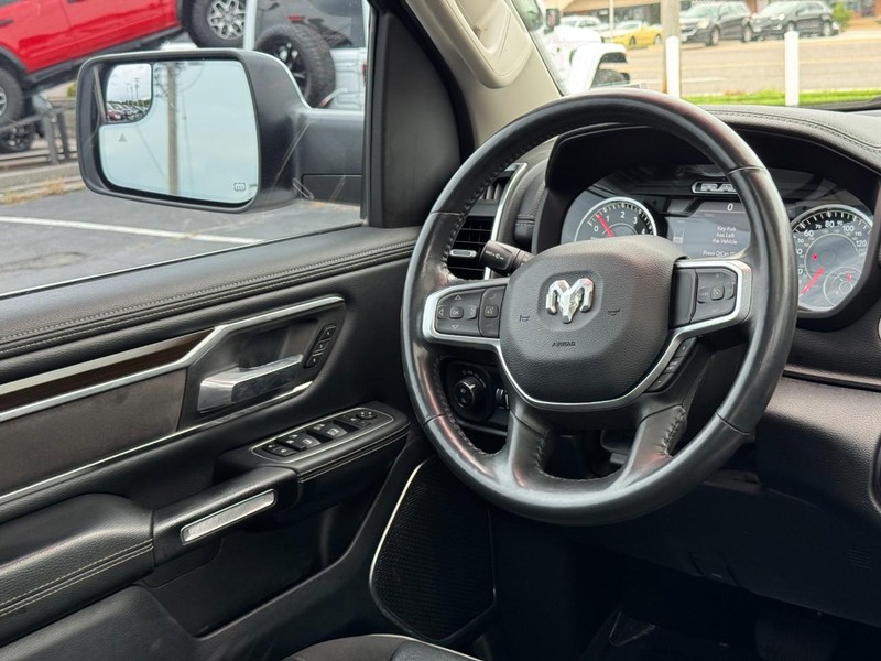 Ram 1500 Vehicle Image 21