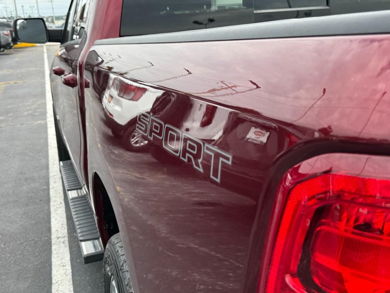 Ram 1500 Vehicle Image 14