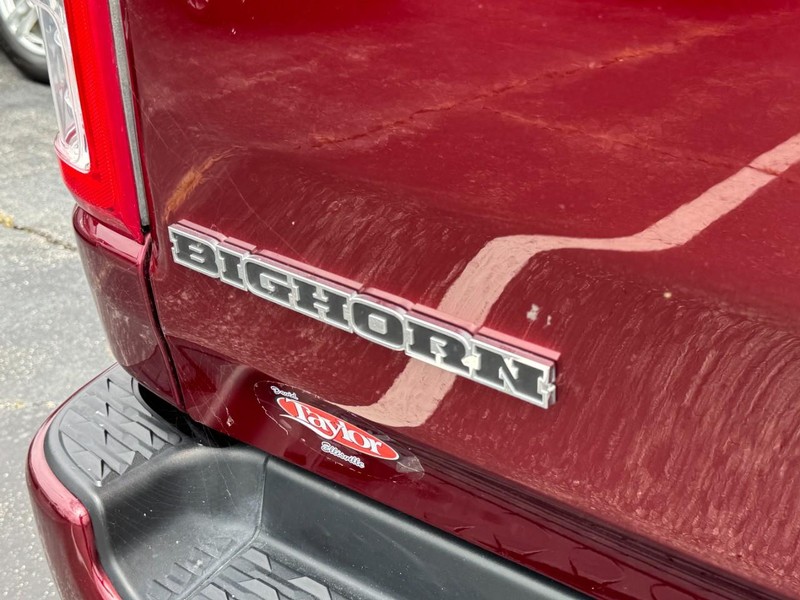 Ram 1500 Vehicle Image 16