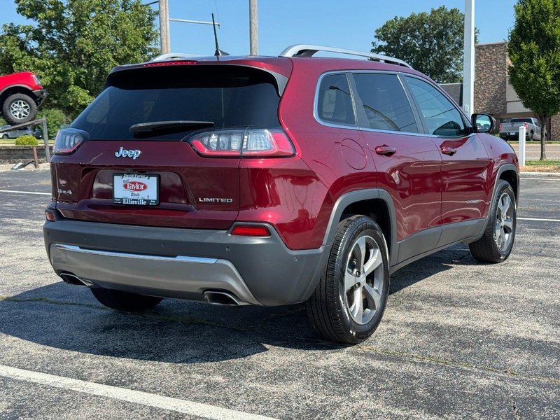 Jeep Cherokee Vehicle Image 03