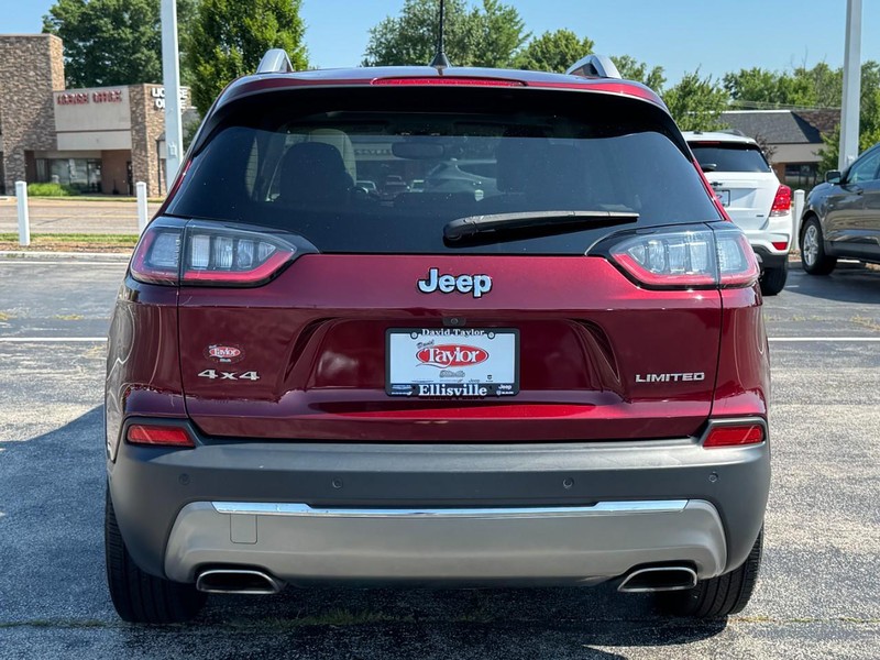 Jeep Cherokee Vehicle Image 17