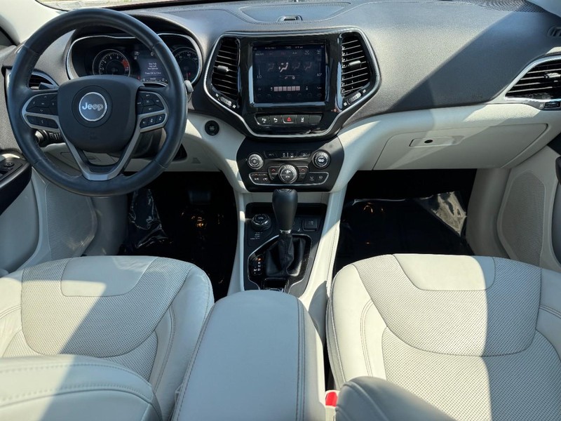 Jeep Cherokee Vehicle Image 19