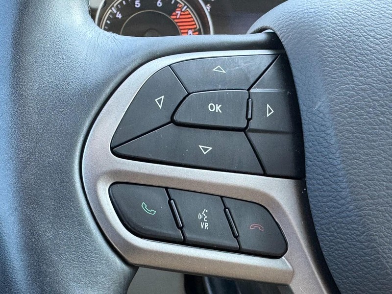 Jeep Cherokee Vehicle Image 26