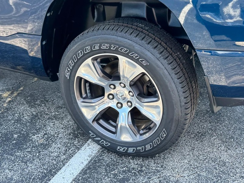 Ram 1500 Vehicle Image 08