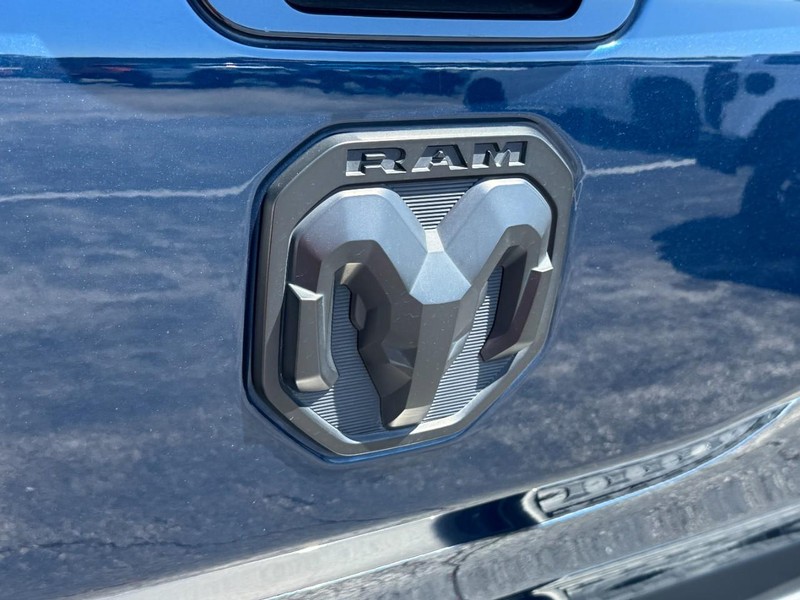 Ram 1500 Vehicle Image 14