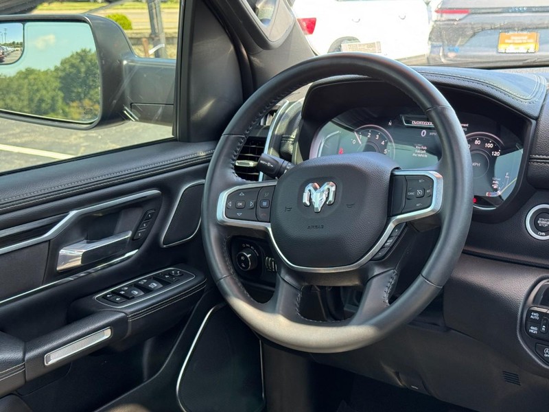 Ram 1500 Vehicle Image 21