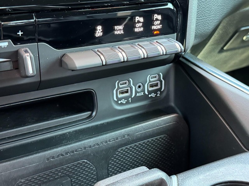 Ram 1500 Vehicle Image 31