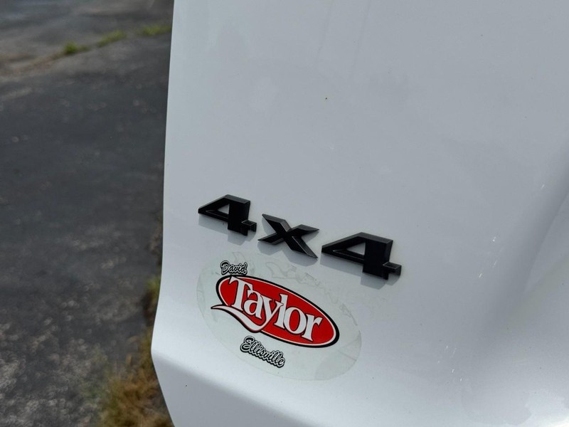 Jeep Cherokee Vehicle Image 14