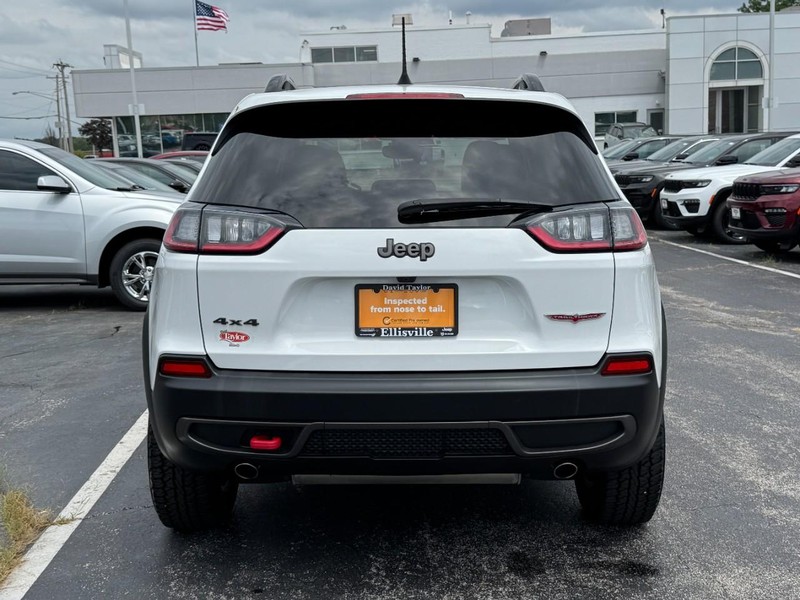 Jeep Cherokee Vehicle Image 17