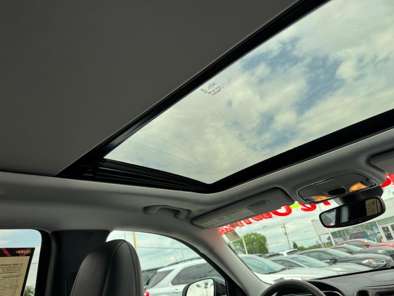 Jeep Cherokee Vehicle Image 19