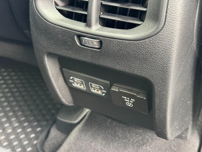 Jeep Cherokee Vehicle Image 25