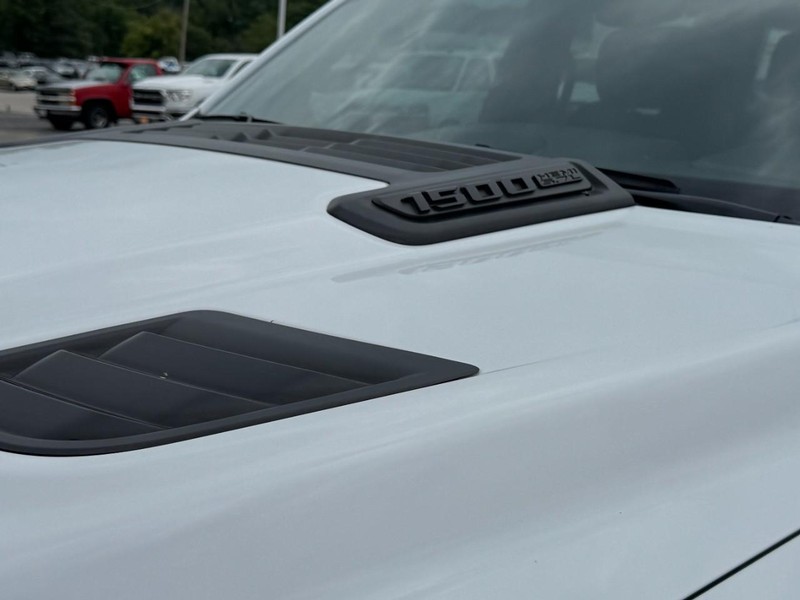 Ram 1500 Vehicle Image 12