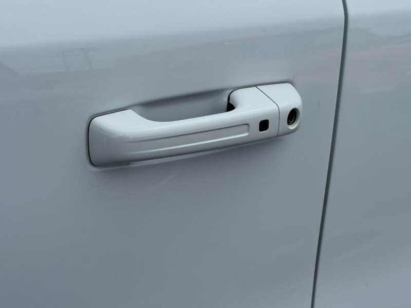 Ram 1500 Vehicle Image 14