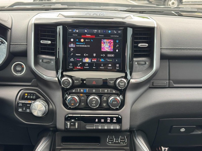 Ram 1500 Vehicle Image 22