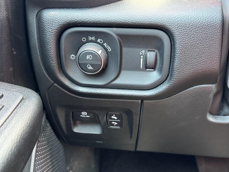 Ram 1500 Vehicle Image 27