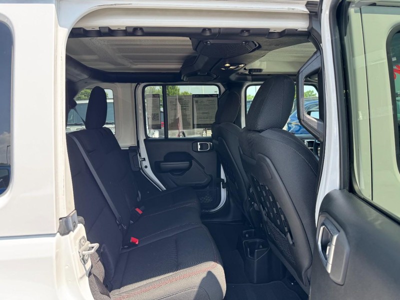 Jeep Wrangler Vehicle Image 16